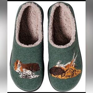 LLBEAN Slippers with Daybreak Scuff Dog Motif Design euc pug